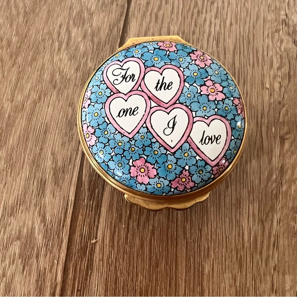 Vintage 1987 Halcyon‎ Days Enamels England “ For The One I Love “ Trinket Box